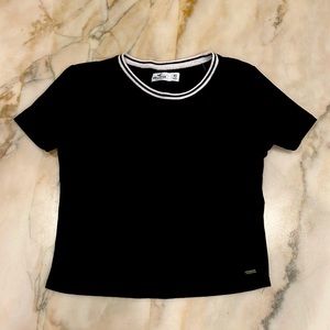 Hollister waffle weave XS cropped t-shirt.  Very good condition (minor wear)